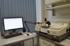 Thermo Nicolet 6700 FT-IR Spectrometer with “Smart Orbit” diamond micro-ATR accessory